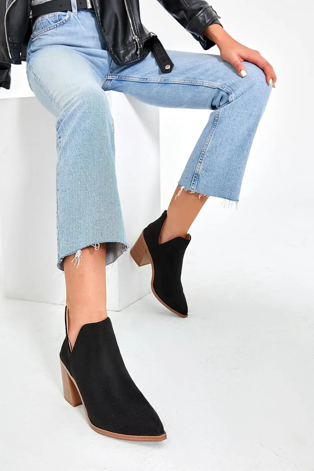 FISACE Womens Pointed Toe Stacked Mid Heel Ankle Boots V Cut Back Zipper Faux Leather Booties