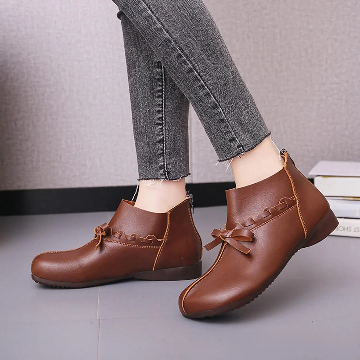oiangi Leather Boots for Women Low Heel Vintage Round Toe Bow Back Zipper Plus Velvet Ankle Booties Solid Lightweight Soft Sole Non-slip Ladies Shoes
